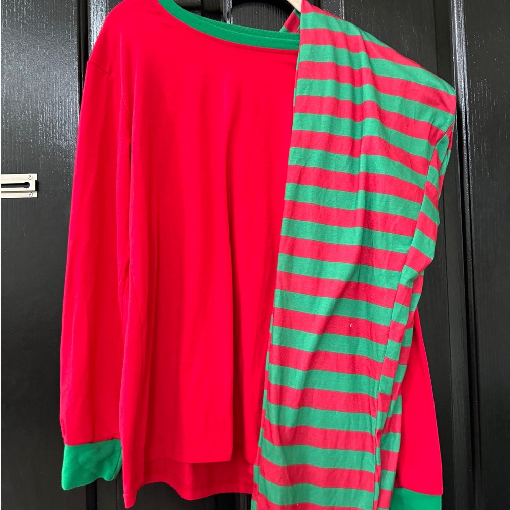 Women’s Christmas pajamas size large, in red and green